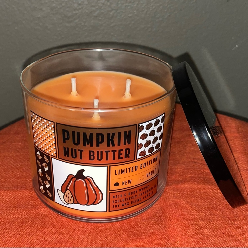 Bath & Body Works Pumpkin Nut Butter Three Wick Candle